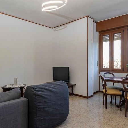 I Host Apartment - Ande 12 Milan Exterior photo